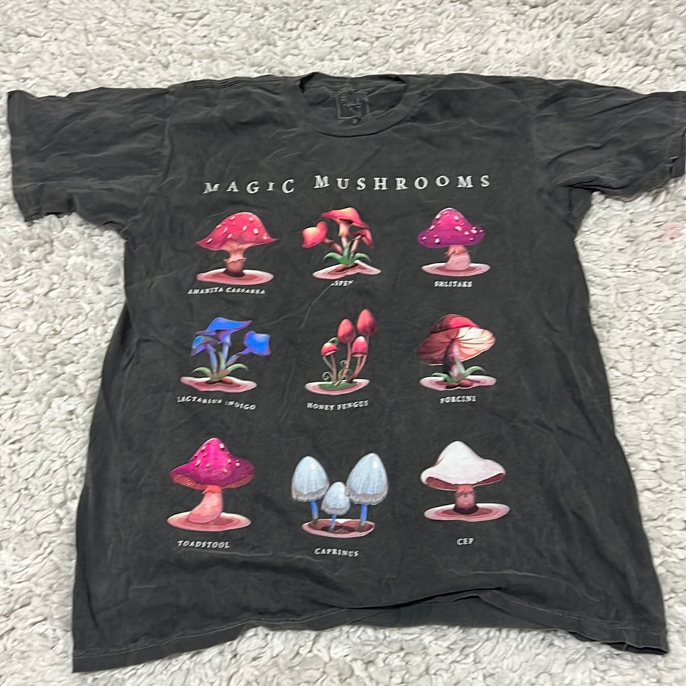 Mushroom gray T-shirt